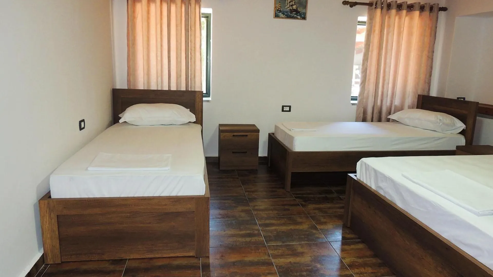 Guesthouse Parents House Berat 0*,